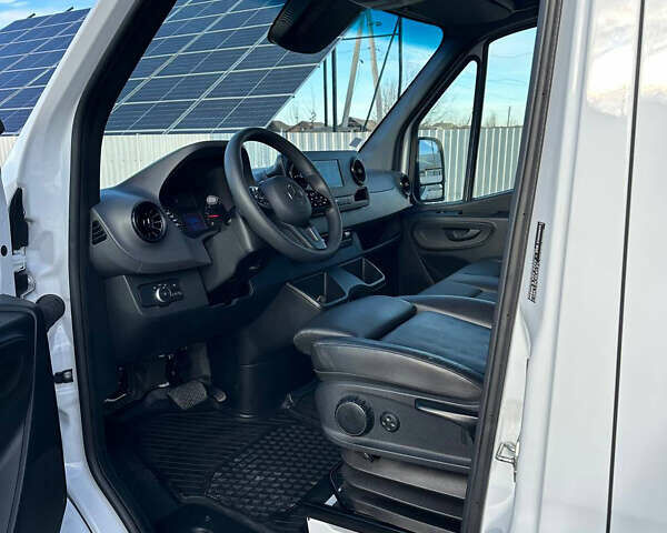 Мерседес Sprinter, объемом двигателя 0 л и пробегом 5 тыс. км за 71622 $, фото 16 на Automoto.ua