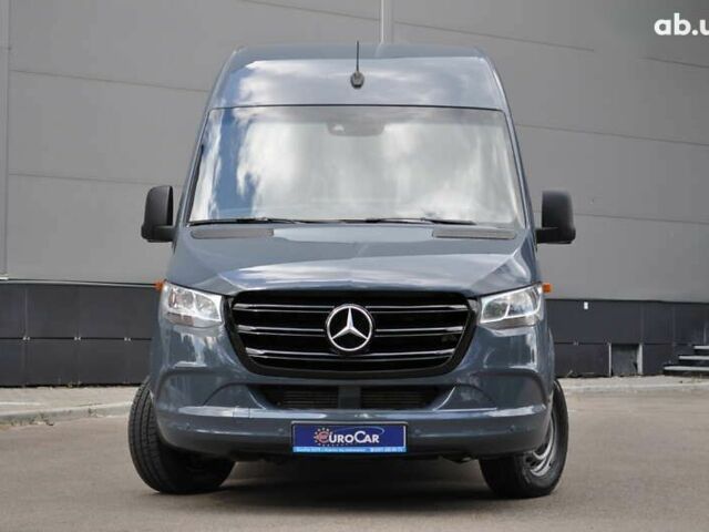Мерседес Sprinter, объемом двигателя 2.1 л и пробегом 137 тыс. км за 32500 $, фото 2 на Automoto.ua