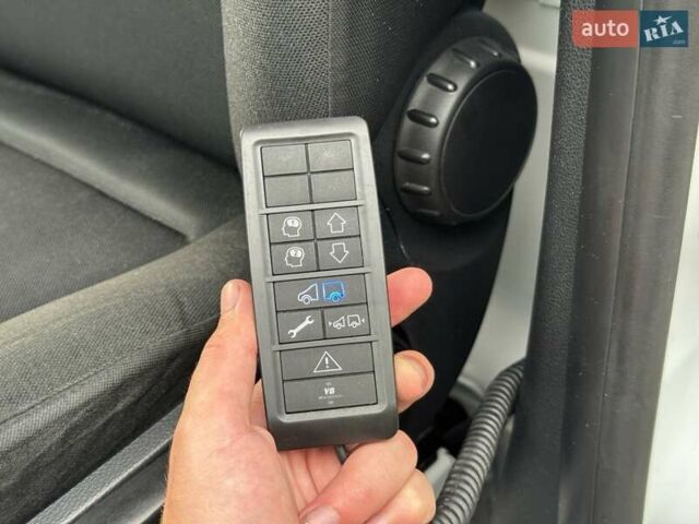 Мерседес Sprinter, объемом двигателя 2.2 л и пробегом 200 тыс. км за 24800 $, фото 19 на Automoto.ua