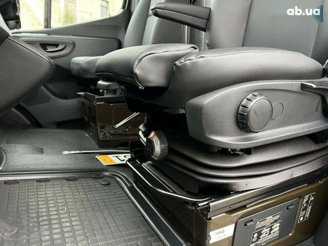 Мерседес Sprinter, объемом двигателя 2 л и пробегом 293 тыс. км за 27490 $, фото 12 на Automoto.ua