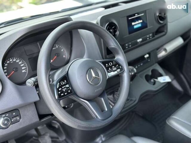 Мерседес Sprinter, объемом двигателя 2.1 л и пробегом 321 тыс. км за 25900 $, фото 10 на Automoto.ua