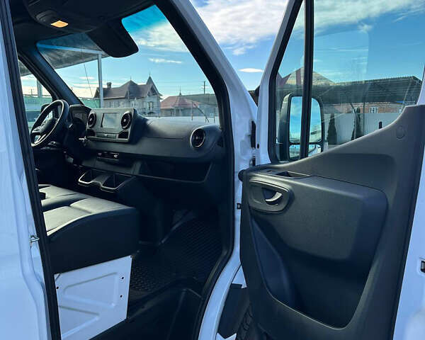 Мерседес Sprinter, объемом двигателя 0 л и пробегом 5 тыс. км за 71622 $, фото 60 на Automoto.ua