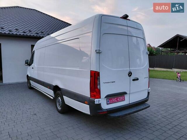 Мерседес Sprinter, объемом двигателя 0 л и пробегом 317 тыс. км за 30298 $, фото 2 на Automoto.ua