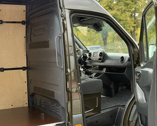Мерседес Sprinter, объемом двигателя 2.2 л и пробегом 225 тыс. км за 25900 $, фото 23 на Automoto.ua