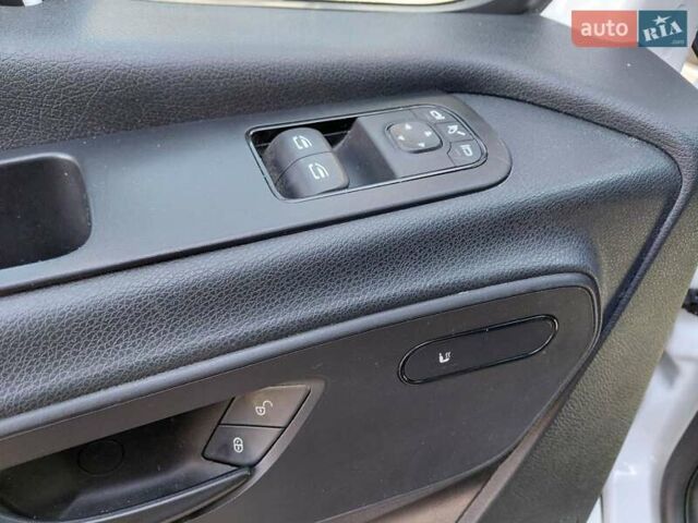 Мерседес Sprinter, объемом двигателя 0 л и пробегом 320 тыс. км за 30881 $, фото 13 на Automoto.ua