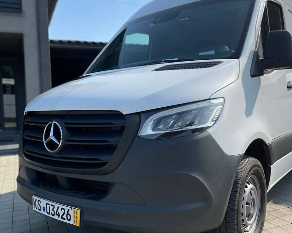 Мерседес Sprinter, объемом двигателя 1.95 л и пробегом 300 тыс. км за 36310 $, фото 6 на Automoto.ua