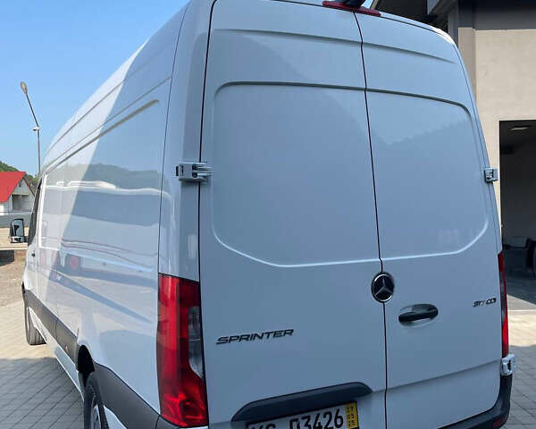 Мерседес Sprinter, объемом двигателя 1.95 л и пробегом 300 тыс. км за 36310 $, фото 2 на Automoto.ua