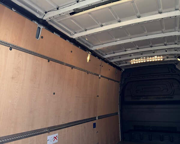 Мерседес Sprinter, объемом двигателя 1.95 л и пробегом 300 тыс. км за 37074 $, фото 8 на Automoto.ua