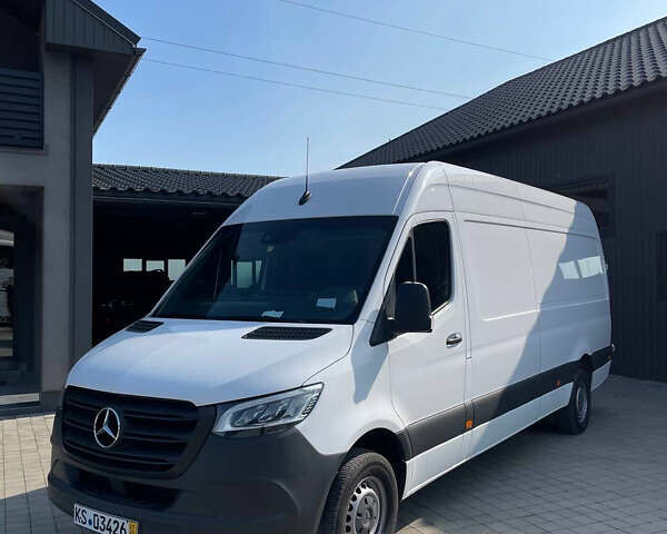 Мерседес Sprinter, объемом двигателя 1.95 л и пробегом 300 тыс. км за 36310 $, фото 1 на Automoto.ua
