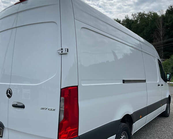 Мерседес Sprinter, объемом двигателя 0 л и пробегом 301 тыс. км за 30500 $, фото 3 на Automoto.ua