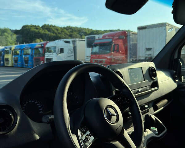 Мерседес Sprinter, объемом двигателя 1.95 л и пробегом 300 тыс. км за 37074 $, фото 16 на Automoto.ua