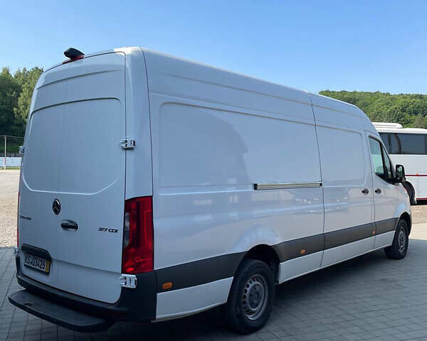 Мерседес Sprinter, объемом двигателя 1.95 л и пробегом 300 тыс. км за 36310 $, фото 4 на Automoto.ua