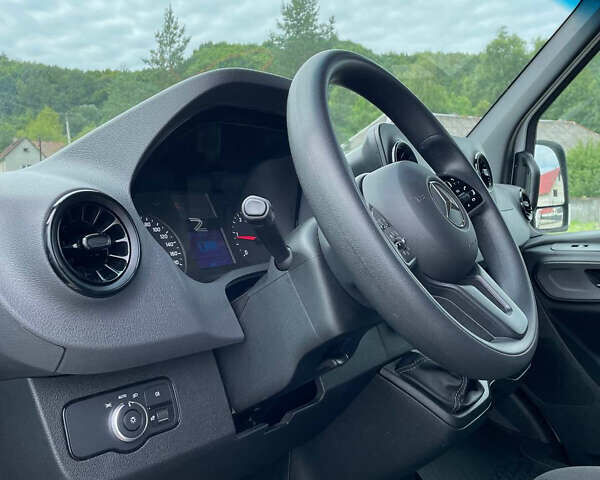 Мерседес Sprinter, объемом двигателя 0 л и пробегом 301 тыс. км за 30500 $, фото 8 на Automoto.ua