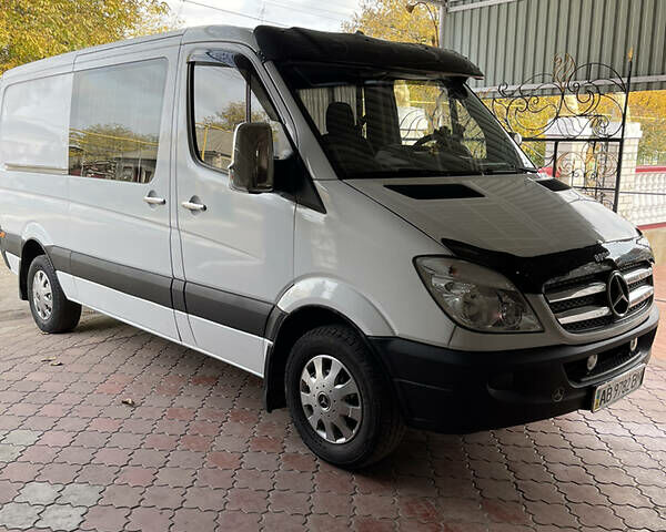 Мерседес Sprinter, объемом двигателя 2.2 л и пробегом 390 тыс. км за 9500 $, фото 2 на Automoto.ua