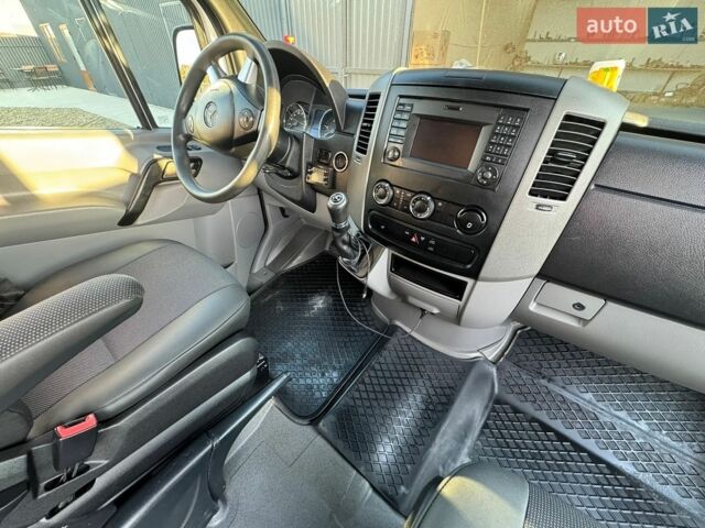 Мерседес Sprinter, объемом двигателя 2.1 л и пробегом 340 тыс. км за 26700 $, фото 15 на Automoto.ua