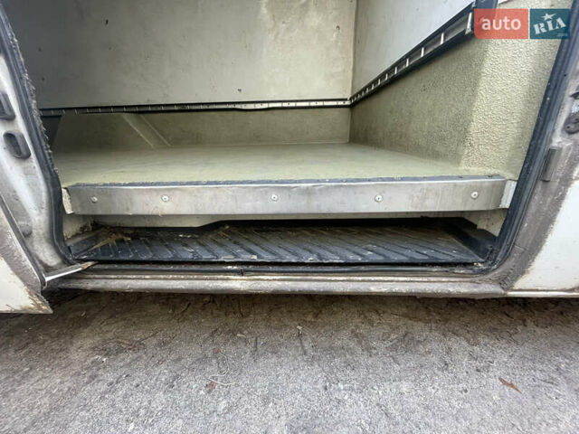 Мерседес Sprinter, об'ємом двигуна 2.2 л та пробігом 111 тис. км за 5500 $, фото 2 на Automoto.ua