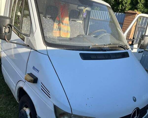 Мерседес Sprinter, объемом двигателя 2.7 л и пробегом 300 тыс. км за 9500 $, фото 1 на Automoto.ua