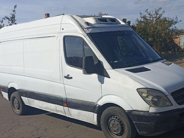 Мерседес Sprinter, объемом двигателя 2.2 л и пробегом 400 тыс. км за 7999 $, фото 1 на Automoto.ua