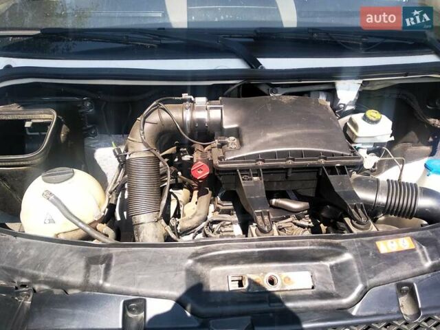 Мерседес Sprinter, объемом двигателя 2.2 л и пробегом 242 тыс. км за 14000 $, фото 9 на Automoto.ua