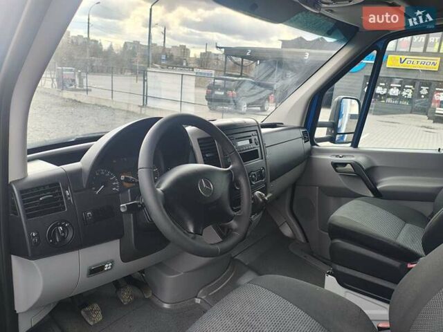 Мерседес Sprinter, объемом двигателя 3 л и пробегом 325 тыс. км за 21850 $, фото 6 на Automoto.ua