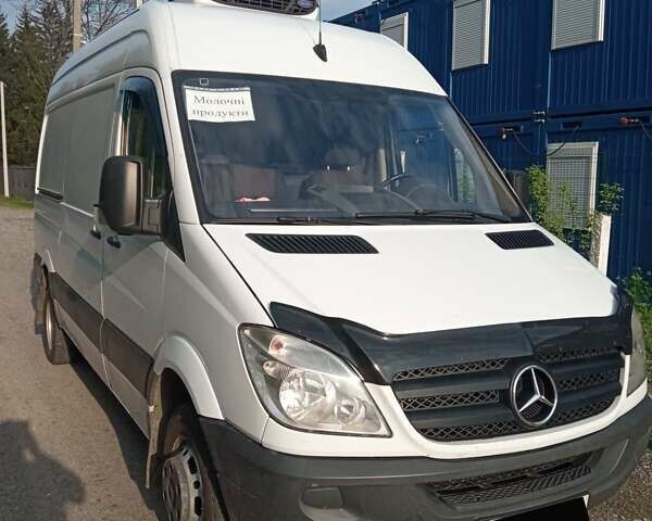 Мерседес Sprinter, об'ємом двигуна 2.14 л та пробігом 271 тис. км за 14700 $, фото 3 на Automoto.ua