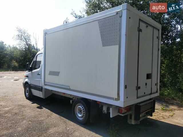 Мерседес Sprinter, объемом двигателя 2.2 л и пробегом 242 тыс. км за 14000 $, фото 6 на Automoto.ua