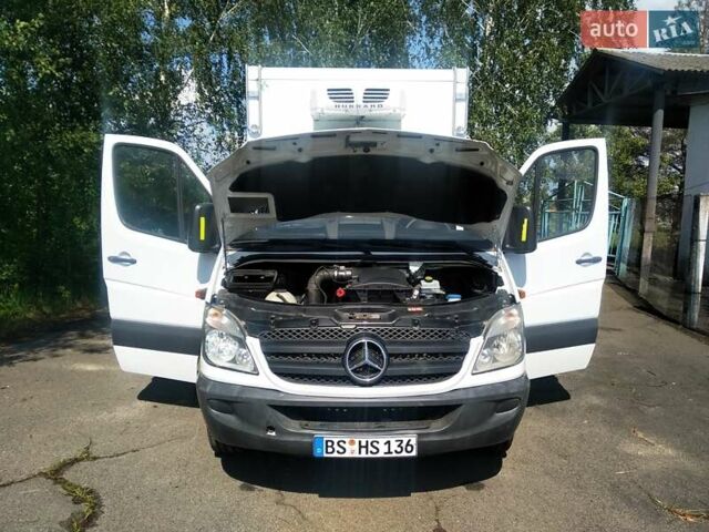 Мерседес Sprinter, объемом двигателя 2.2 л и пробегом 242 тыс. км за 14000 $, фото 8 на Automoto.ua