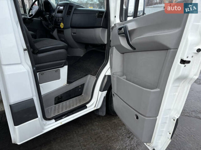 Мерседес Sprinter, объемом двигателя 2.1 л и пробегом 758 тыс. км за 14000 $, фото 12 на Automoto.ua