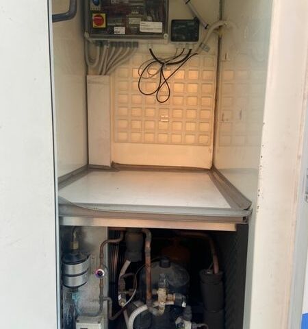 Мерседес Sprinter, об'ємом двигуна 2.2 л та пробігом 288 тис. км за 17900 $, фото 16 на Automoto.ua