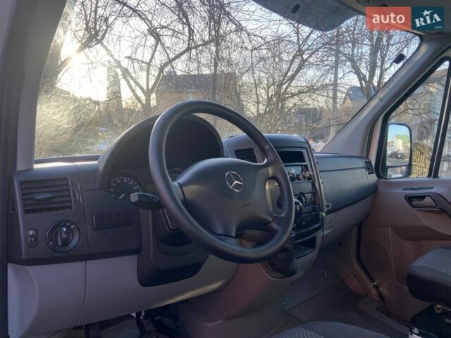Мерседес Sprinter, об'ємом двигуна 2.2 л та пробігом 288 тис. км за 17900 $, фото 8 на Automoto.ua