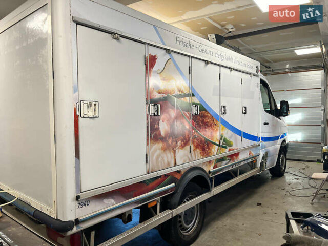 Мерседес Sprinter, объемом двигателя 2.2 л и пробегом 298 тыс. км за 18500 $, фото 3 на Automoto.ua