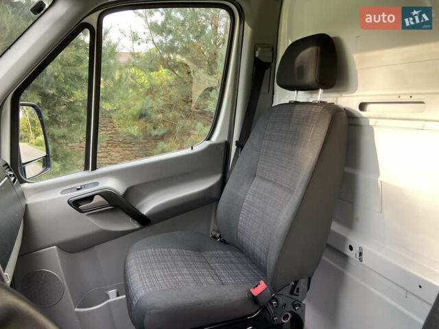 Мерседес Sprinter, объемом двигателя 2.2 л и пробегом 299 тыс. км за 22500 $, фото 14 на Automoto.ua