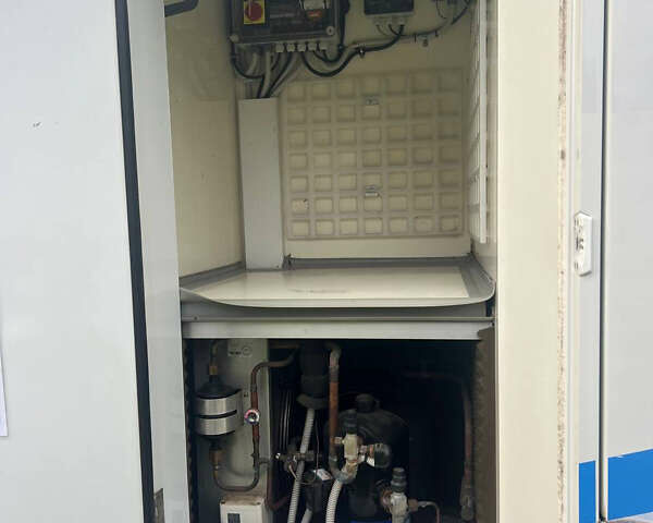 Мерседес Sprinter, об'ємом двигуна 2.2 л та пробігом 198 тис. км за 23400 $, фото 11 на Automoto.ua