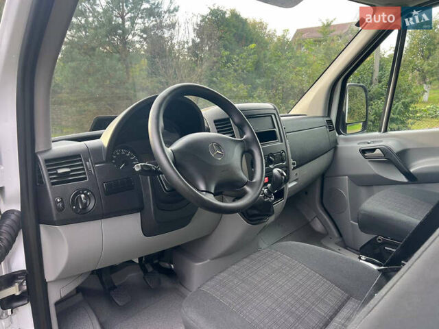 Мерседес Sprinter, об'ємом двигуна 2.2 л та пробігом 198 тис. км за 23400 $, фото 7 на Automoto.ua