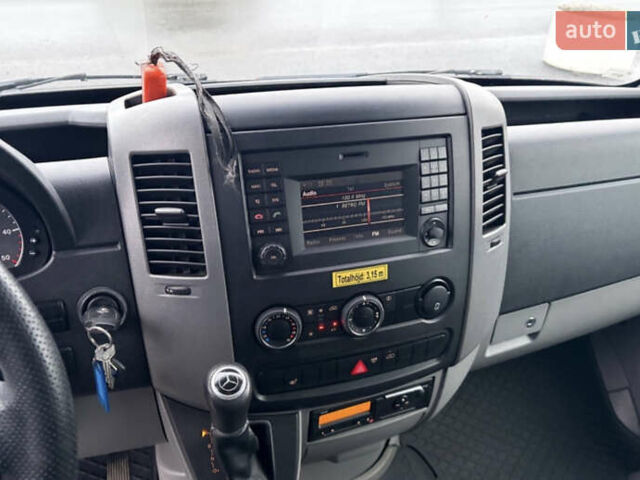 Мерседес Sprinter, объемом двигателя 0 л и пробегом 255 тыс. км за 35000 $, фото 6 на Automoto.ua