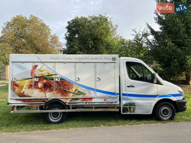 Мерседес Sprinter, объемом двигателя 2.2 л и пробегом 299 тыс. км за 22500 $, фото 2 на Automoto.ua