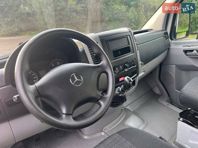 Мерседес Sprinter, об'ємом двигуна 2.2 л та пробігом 198 тис. км за 23400 $, фото 6 на Automoto.ua