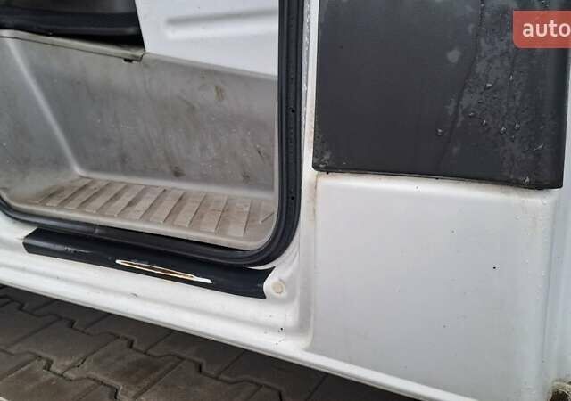 Мерседес Sprinter, объемом двигателя 2.2 л и пробегом 587 тыс. км за 22000 $, фото 13 на Automoto.ua