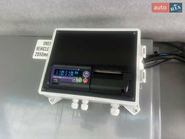 Мерседес Sprinter, объемом двигателя 2.2 л и пробегом 260 тыс. км за 21800 $, фото 22 на Automoto.ua