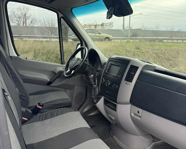 Мерседес Sprinter, объемом двигателя 3 л и пробегом 300 тыс. км за 31000 $, фото 5 на Automoto.ua