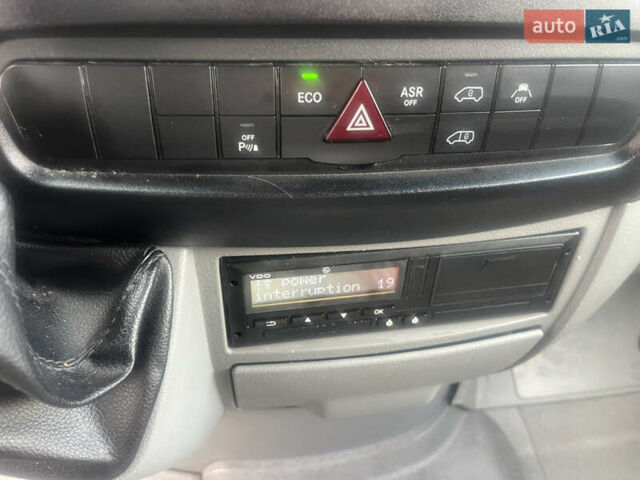 Мерседес Sprinter, объемом двигателя 2.2 л и пробегом 260 тыс. км за 21800 $, фото 18 на Automoto.ua