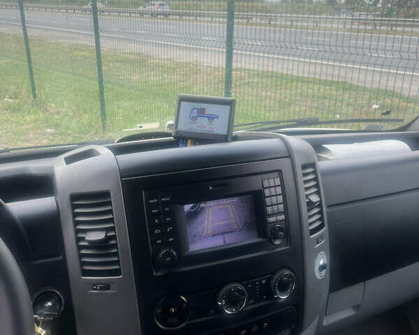 Мерседес Sprinter, объемом двигателя 2.2 л и пробегом 260 тыс. км за 21800 $, фото 16 на Automoto.ua