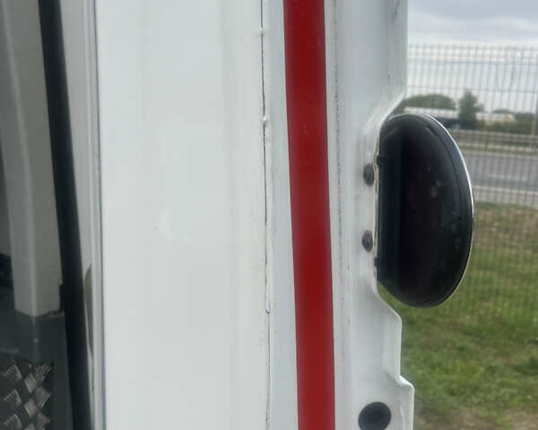 Мерседес Sprinter, объемом двигателя 2.2 л и пробегом 260 тыс. км за 21800 $, фото 11 на Automoto.ua