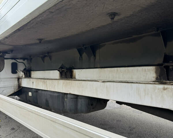 Мерседес Sprinter, объемом двигателя 3 л и пробегом 300 тыс. км за 31000 $, фото 10 на Automoto.ua