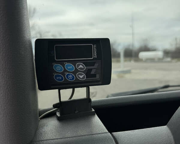 Мерседес Sprinter, объемом двигателя 3 л и пробегом 300 тыс. км за 31000 $, фото 7 на Automoto.ua