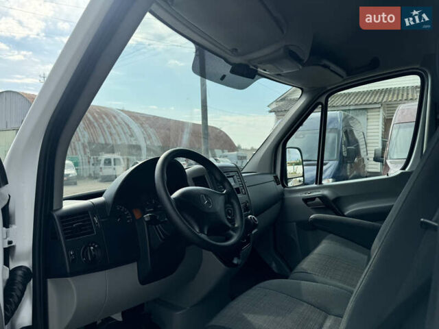 Мерседес Sprinter, объемом двигателя 2.2 л и пробегом 267 тыс. км за 22500 $, фото 18 на Automoto.ua
