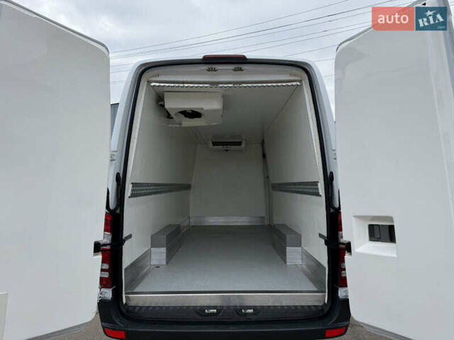 Мерседес Sprinter, объемом двигателя 2.2 л и пробегом 267 тыс. км за 22700 $, фото 28 на Automoto.ua