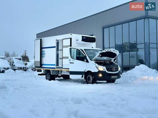 Мерседес Sprinter, объемом двигателя 2.2 л и пробегом 175 тыс. км за 27800 $, фото 18 на Automoto.ua