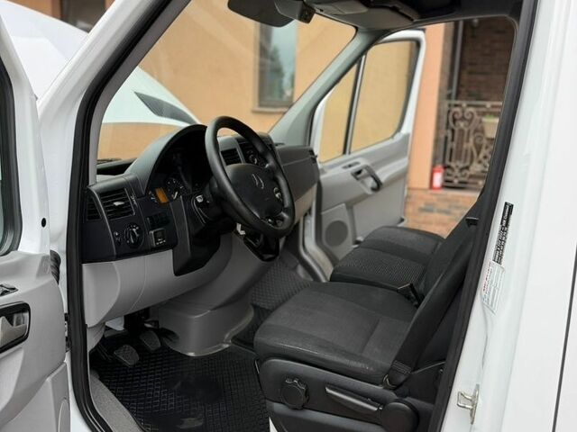 Мерседес Sprinter, об'ємом двигуна 0 л та пробігом 317 тис. км за 20500 $, фото 19 на Automoto.ua