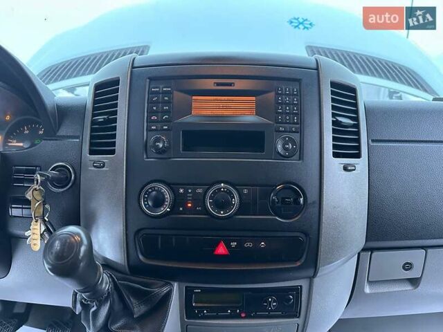 Мерседес Sprinter, объемом двигателя 2.2 л и пробегом 175 тыс. км за 27800 $, фото 31 на Automoto.ua